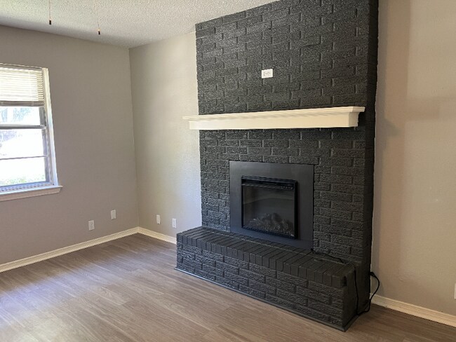 Foto del edificio - 205 San Jacinto Ct