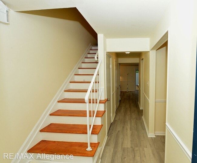 Building Photo - 3 br, 2 bath House - 2207 SEDGEWICK DRIVE