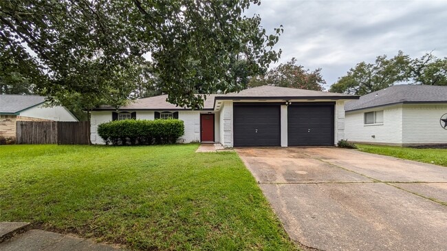 Building Photo - 22407 Applegate Dr