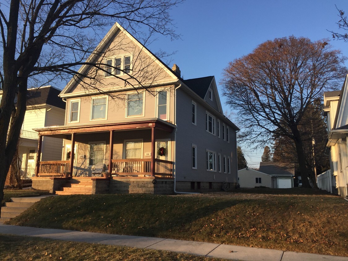 328 St Clair Ave, Sheboygan, WI 53081 Apartments in Sheboygan, WI
