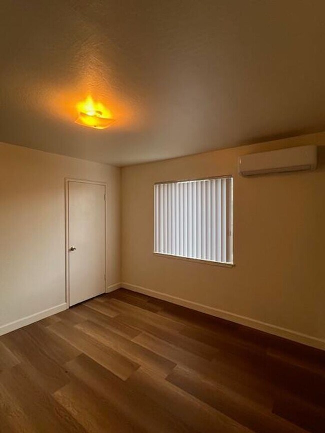 Building Photo - 5201-5203 11th Avenue