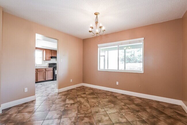 Foto del edificio - 1240 Rising Sun Blvd