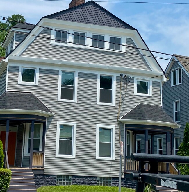 Building Photo - 1538 Blair Ave