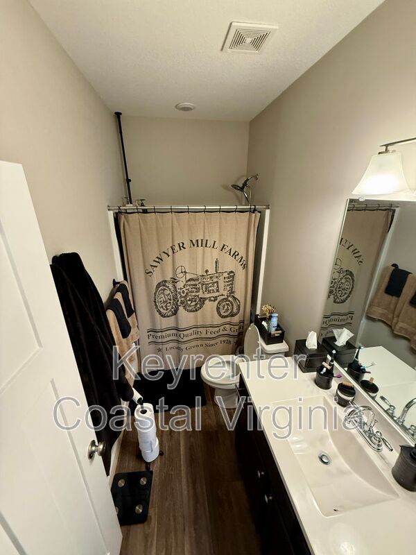 Building Photo - 605 Kathy Ann Wy W
