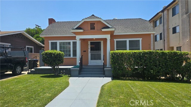 Primary Photo - 416 W Lexington Dr