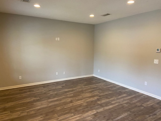 Photo - 4 bedroom/4 bath House