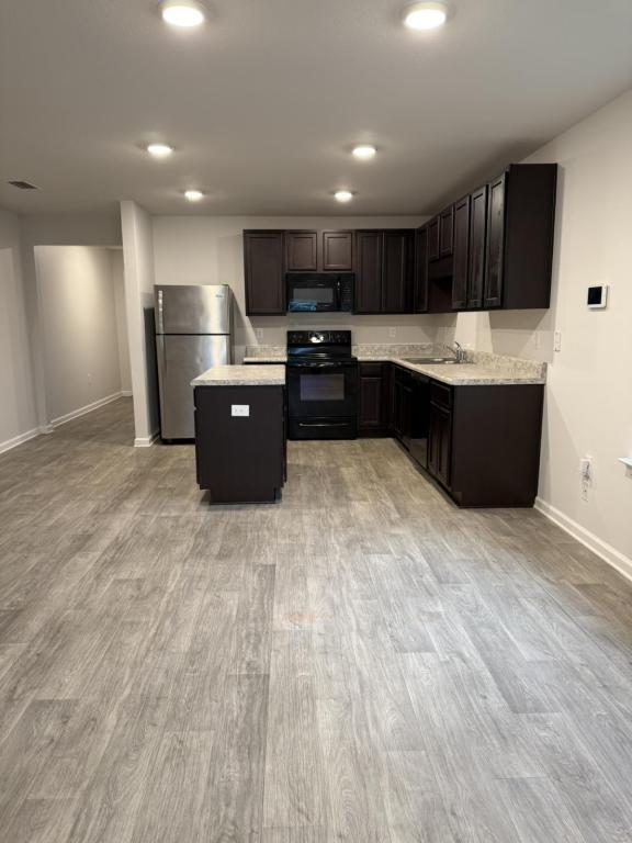 Building Photo - 125 Red Bay Rd