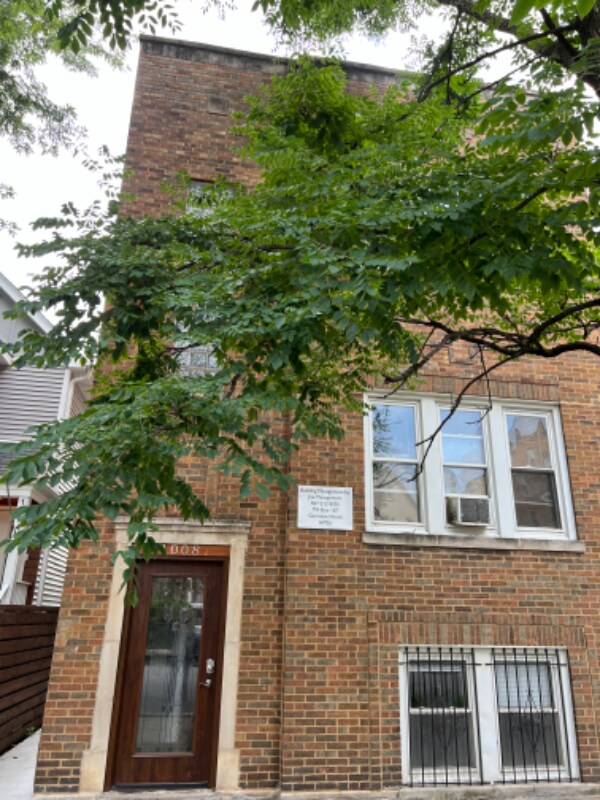 Foto del edificio - 1008 N Mozart St