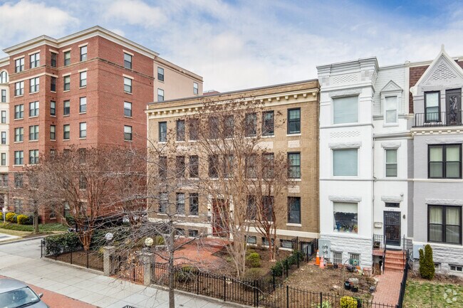 Building Photo - 1361 Irving St NW