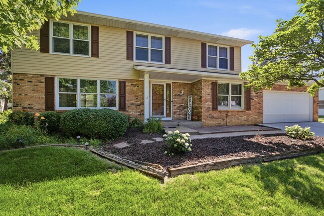 Foto del edificio - 4813 Surrey Ct