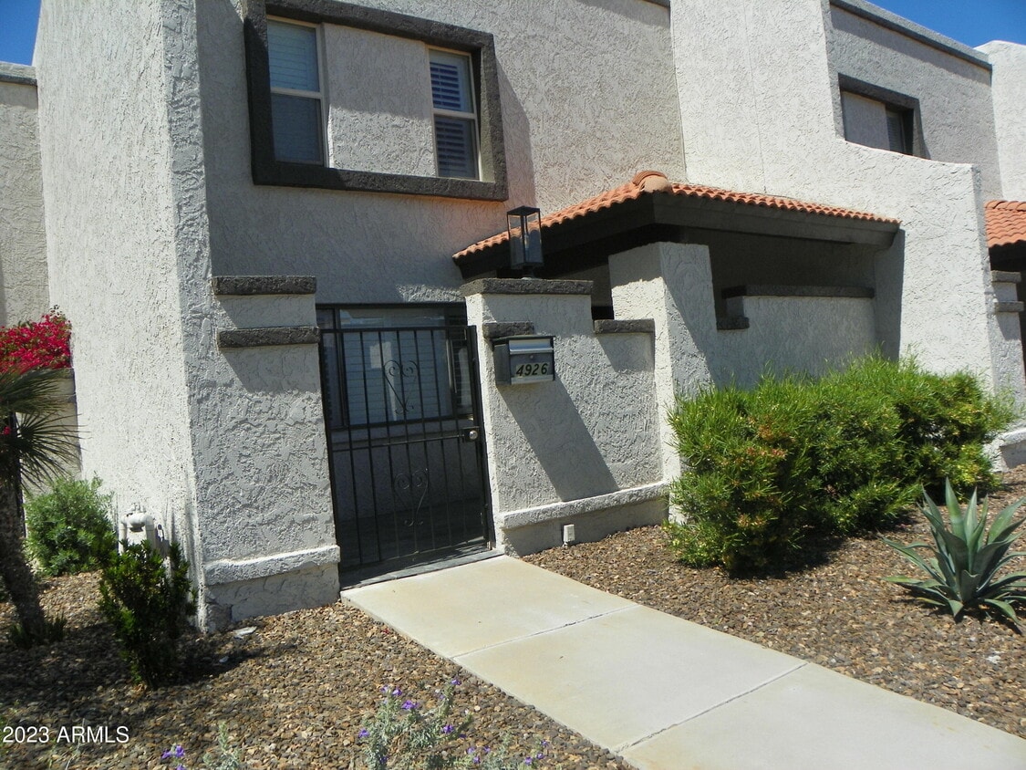 Foto principal - 4926 N 74th St