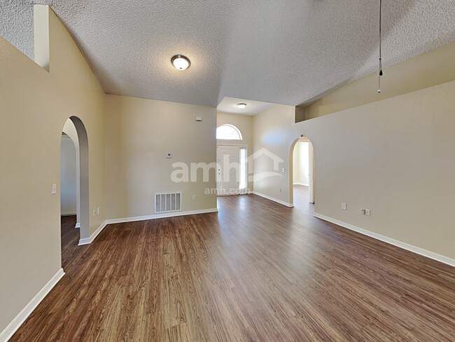 Foto del edificio - 2948 Stonegate Ln