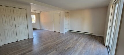 Building Photo - 23 Old Stagecoach Rd