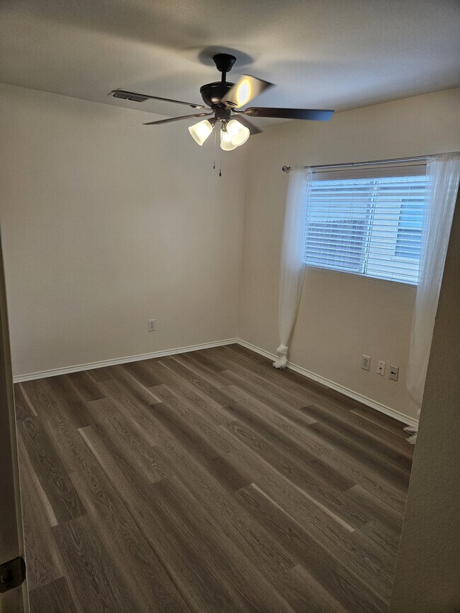 Foto del edificio - 3520 Destiny Acres