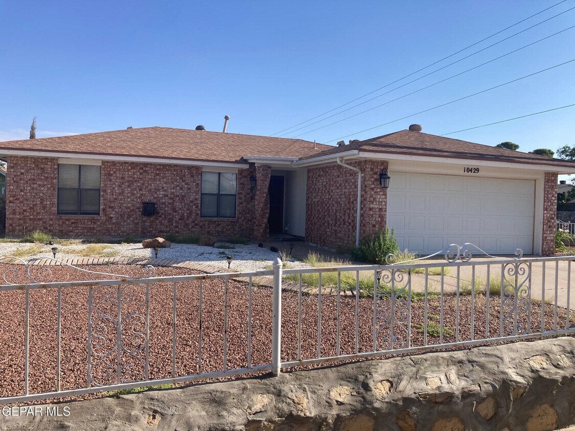 Foto principal - 10429 Birthstone Dr