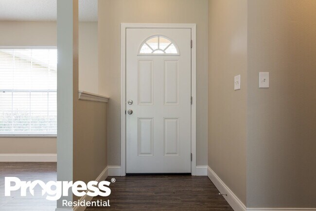 Building Photo - 12103 Goldenstar Ln