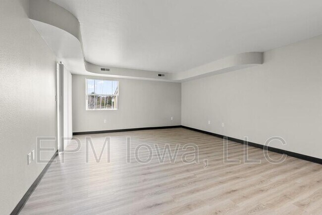 Foto del edificio - 1815 W 18th St