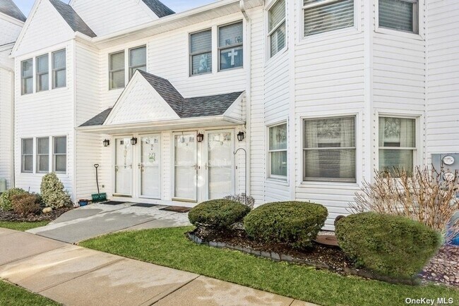 Foto del edificio - 13 Ridgewood Dr