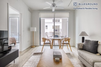 Building Photo - 4131 Laguna St