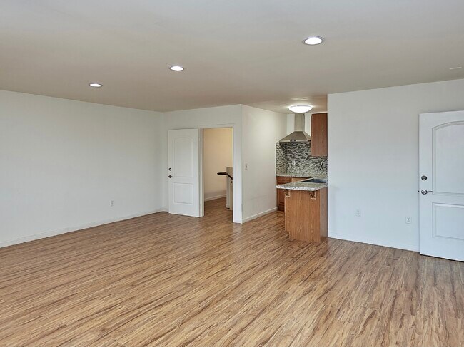 Foto del edificio - 5169 W Washington Blvd