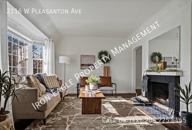 Foto del edificio - 2116 W Pleasanton Ave