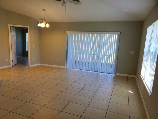 Foto del edificio - 4616-4618 24th St Sw
