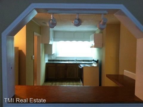 Building Photo - 3 br, 1 bath House - 809 Hillcrest Road