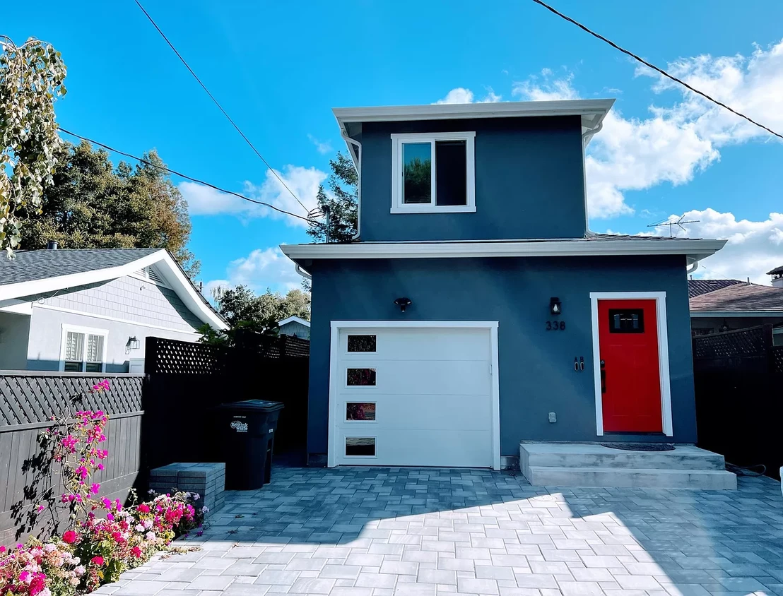 Outside - 338 Rutherford Ave