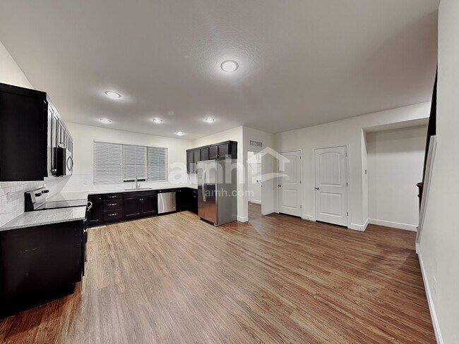 Foto del edificio - 4267 Crestone Peak St