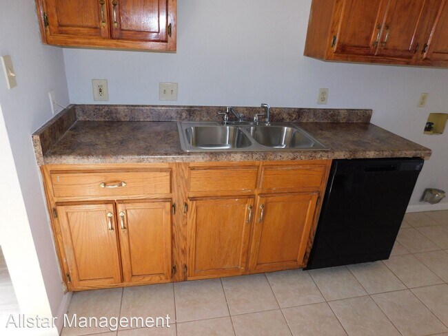 Building Photo - 2 br, 2 bath House - 2900 Brachton Cove W
