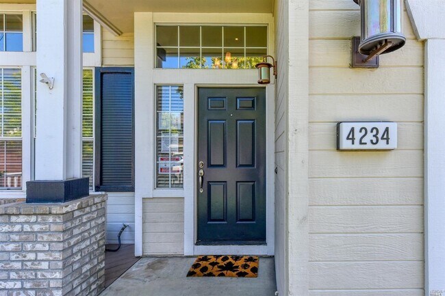 Foto del edificio - 4234 Kingsford Dr