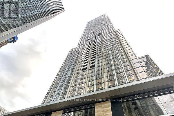 Photo principale - 11-1811 Yorkville Ave