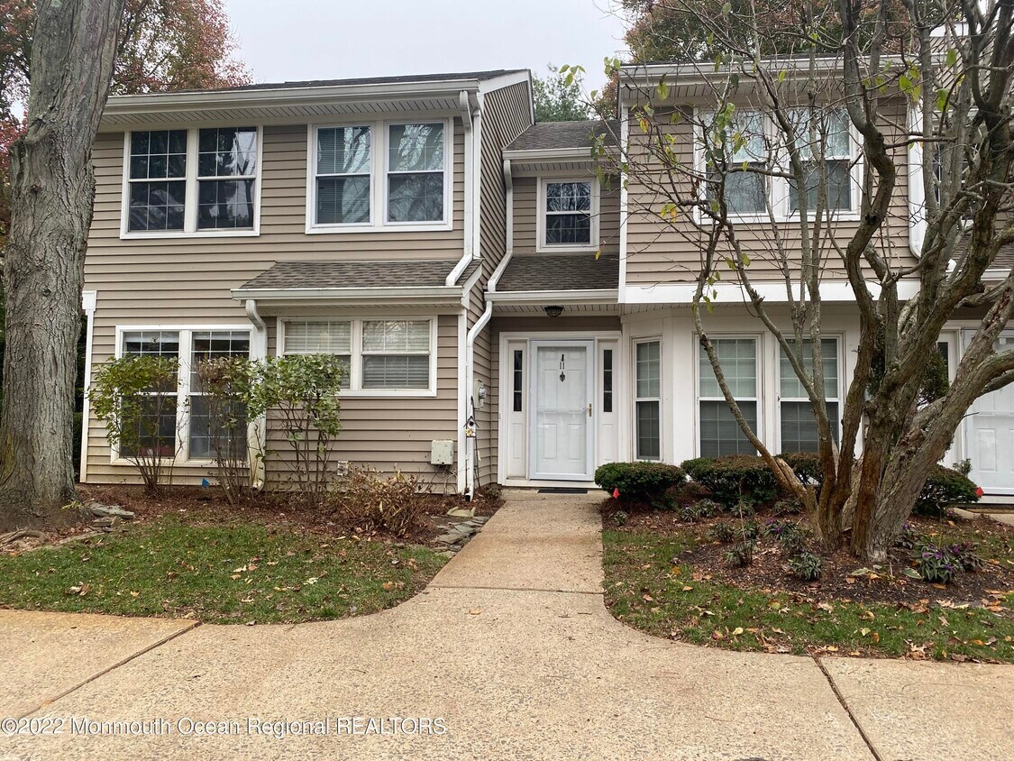 11 Duncan Way, Freehold, NJ 07728 Condo for Rent in Freehold, NJ