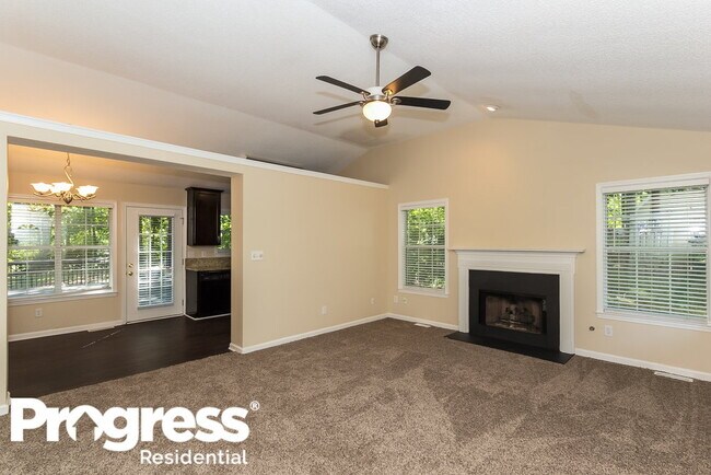 Building Photo - 153 Country Mill Ln
