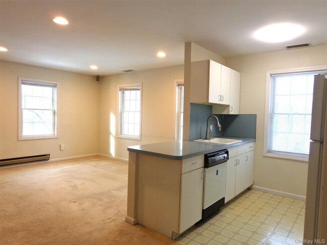 Building Photo - 1828 Commerce St