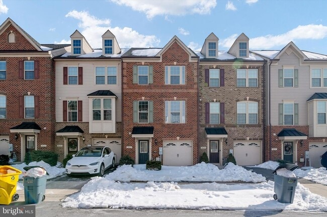 Building Photo - 7627 Hamilton Xing