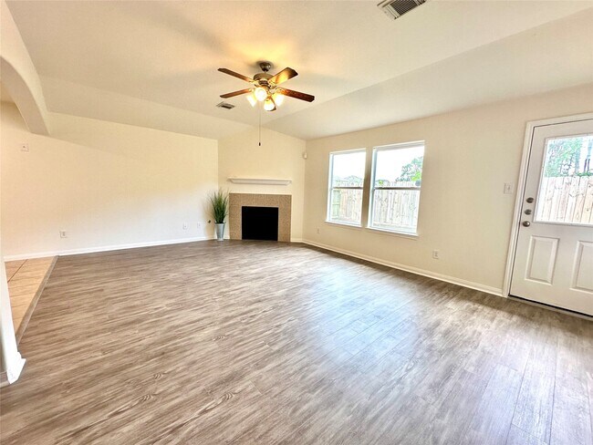 Foto del edificio - 25311 Clover Ranch Dr