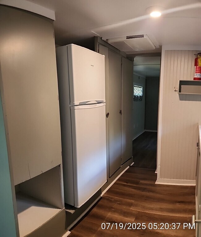 Foto del edificio - 58 Robinson Ln