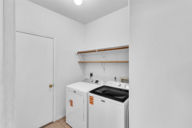 Building Photo - 18027 Oak Orchard Lane