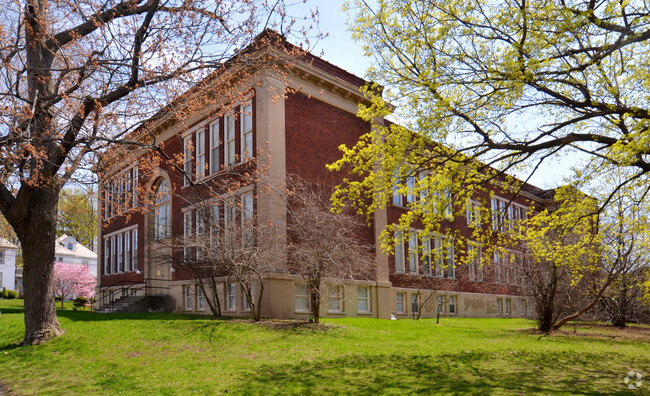 1675 Avenue B - 1675 Avenue B - Franklin School Apartments