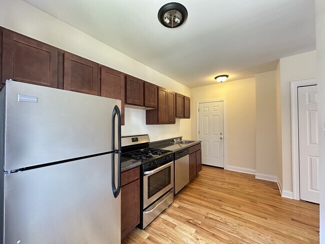 Foto del edificio - 938 W Cornelia Ave