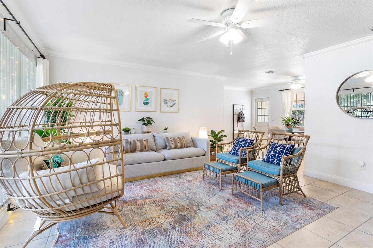 Foto principal - 2320 SE 6th St