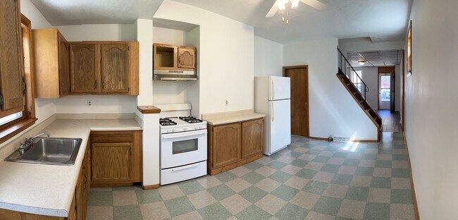 Building Photo - 811 Evergreen Ave