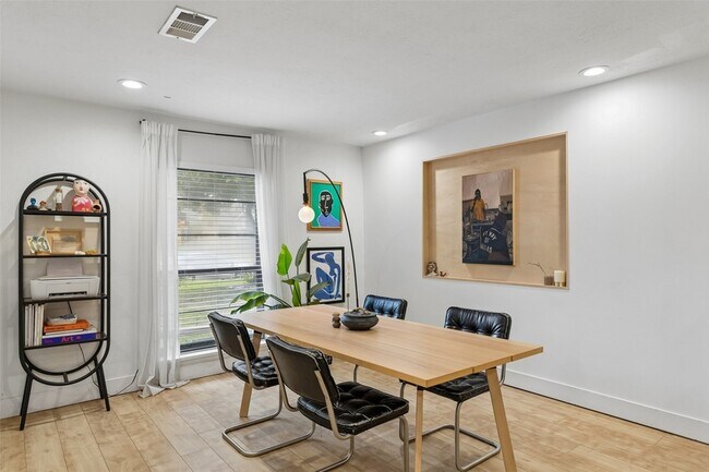 Building Photo - 3818 Ruidosa Ave