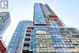 Building Photo - 375 King St W