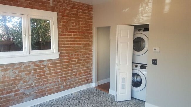 Foto del edificio - 710 N 6th Ave