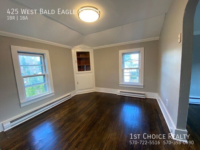 Foto del edificio - 425 W Bald Eagle St