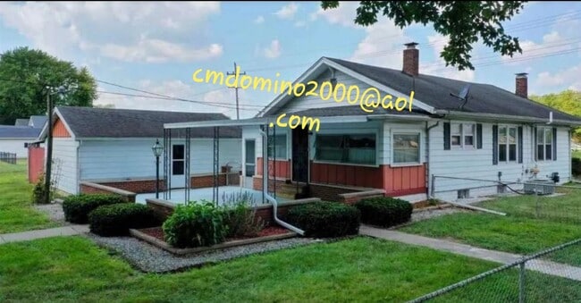 Building Photo - 3499 Maple Ave