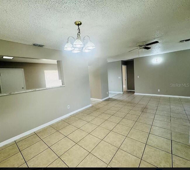 Building Photo - 105 Bianca Ct