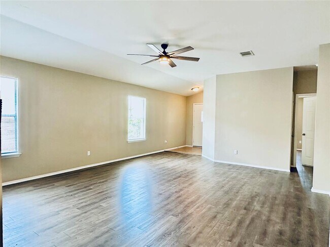 Building Photo - 416 Emma Rose Trail